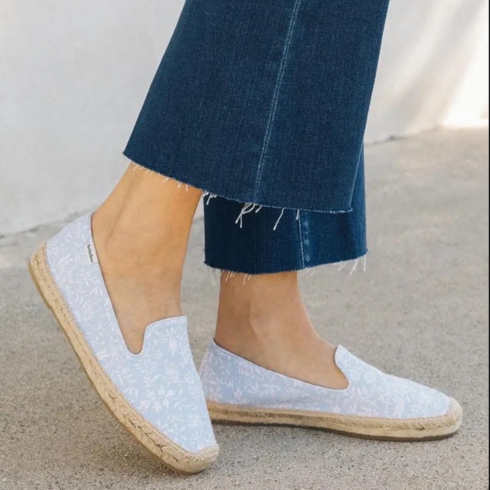 Soludos Blue Bonnet Smoking Slipper